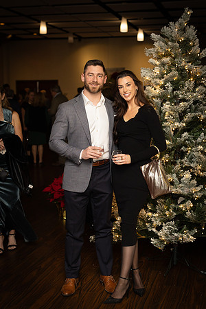 Thomas Simmons, Victoria Sloan
