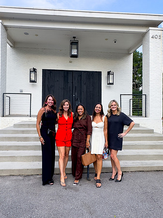 Fashion Week Judges: Anna Hewitt, Chelsey Ashford, Jocelyn Cash, Andrea Serrano, Meg Stith